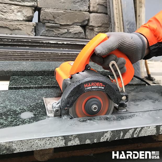 Diamond tile cutting blade