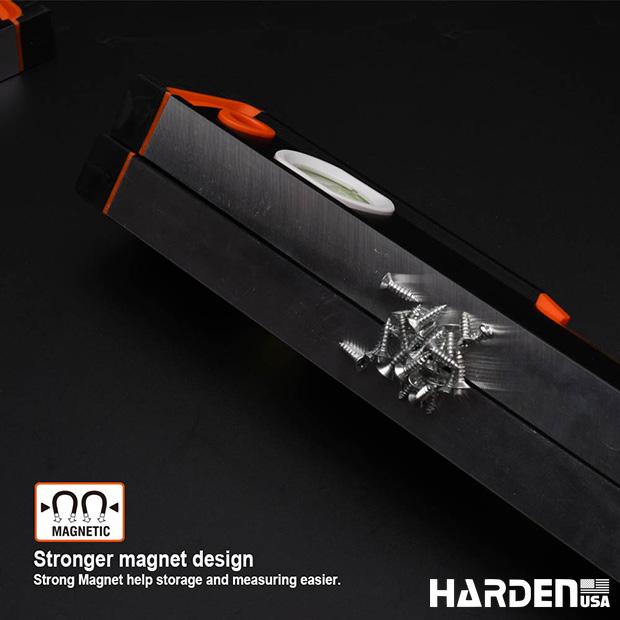 Spirit level with magnetic
