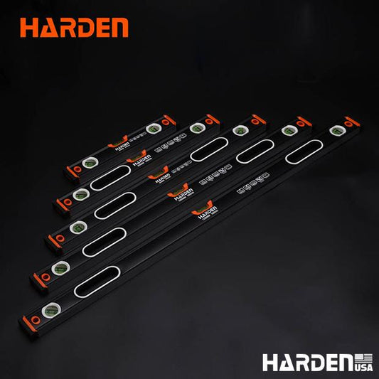 Spirit level with magnetic